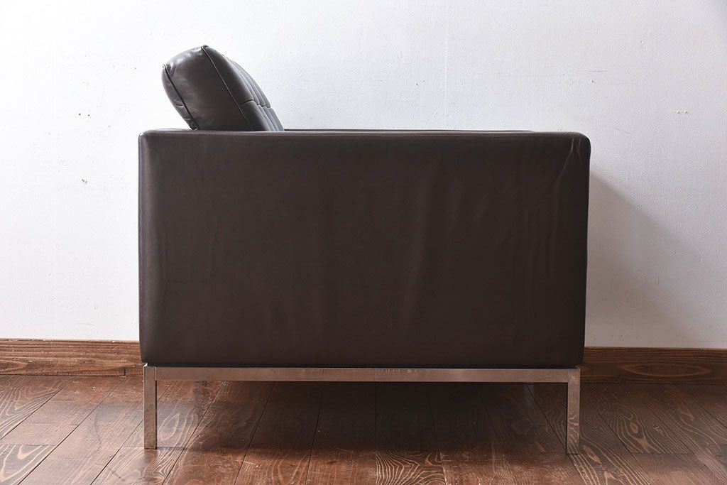 ヴィンテージ家具　ビンテージ　KNOLL(ノル)　廃盤品　シックなラウンジソファ(1人掛けソファ)