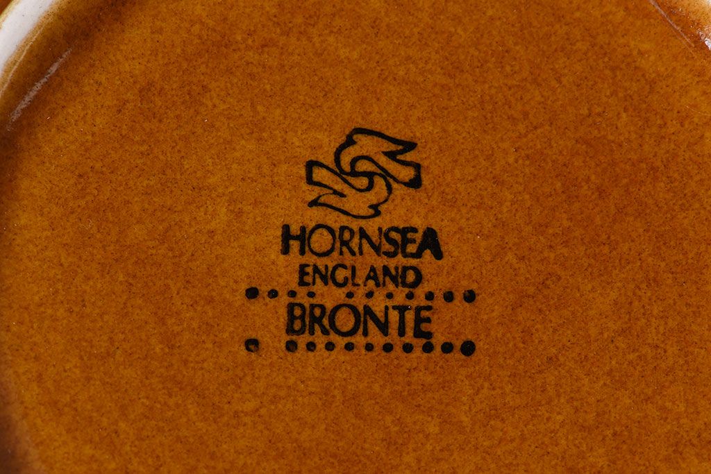 イギリスビンテージ　HORNSEA(ホーンジー)　BRONTE(ブロンテ)シリーズ　カップ&ソーサー&プレート3客セット(洋食器)