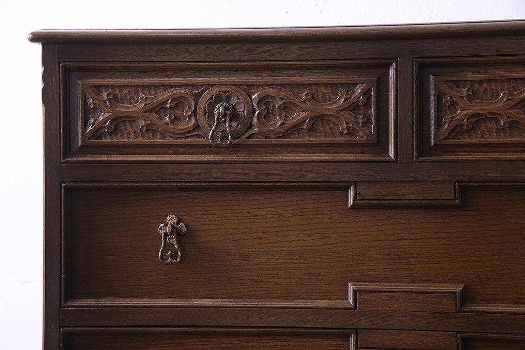 ビンテージ　神戸洋家具老舗たかねや製　オーク材使用の上品なチェスト(引き出し)(永田良介)