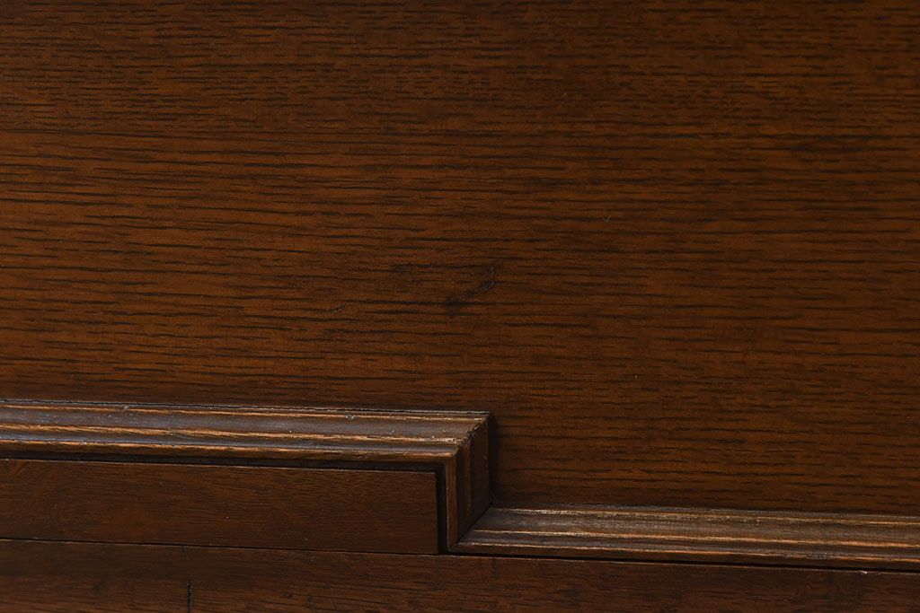ビンテージ　神戸洋家具老舗たかねや製　オーク材使用の上品なチェスト(引き出し)(2)(永田良介)
