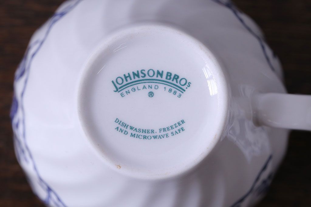アンティーク雑貨　イギリスビンテージ　JOHNSON BROTHERS(ジョンソン・ブラザーズ)　Indies Blue(サインディーズ・ブルー)シリーズ カップ&ソーサー&プレート2客セット(洋食器)(2)