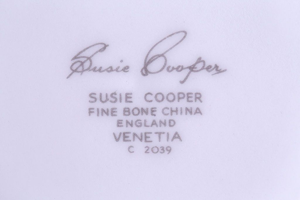 イギリスビンテージ　Susie Cooper(スージークーパー)　VENETIA(ヴェネチア)シリーズ　カップ&ソーサー&プレート2客セット(洋食器)(2)