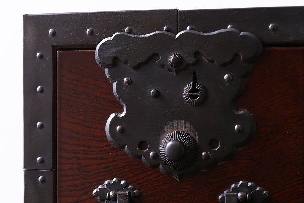 中古　匠工芸製　木地呂塗りのツヤが美しい金庫箪笥(帳箱、船箪笥、千両箱)