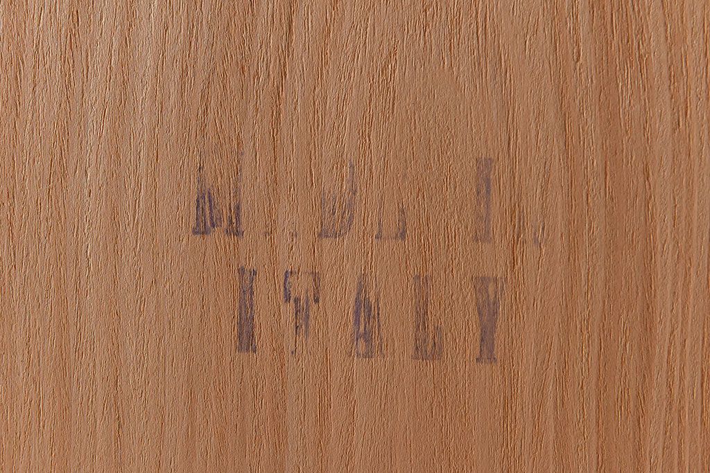 アンティーク家具　イタリア製　両開き扉　高級感漂うキュリオケース(ガラスキャビネット、飾り棚)