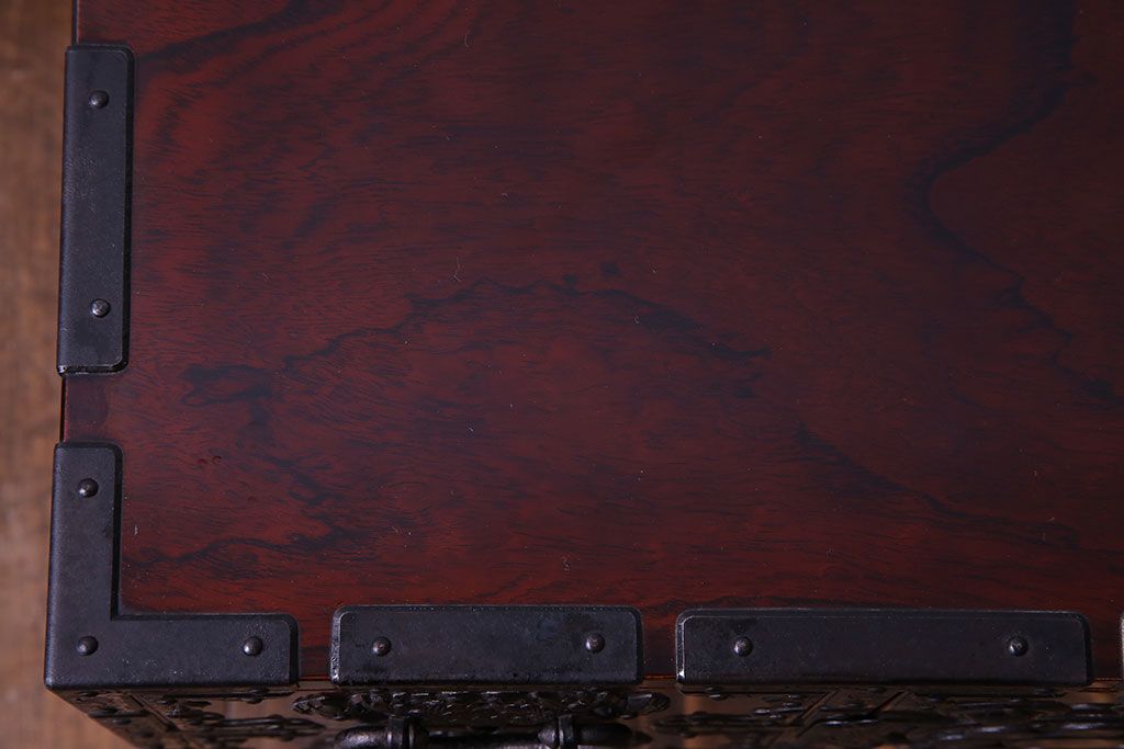 中古　熊野洞　木地蝋塗が美しい伊達家紋づくし小箪笥(仙台箪笥)(定価約30万円)