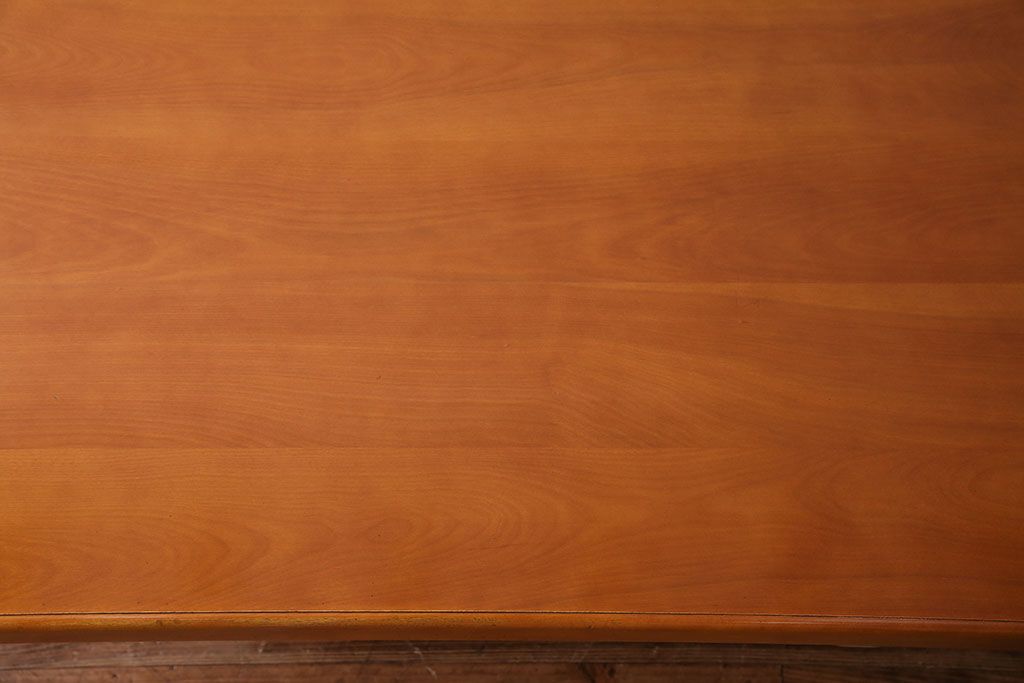 中古　美品　横浜クラシック家具ダニエル(daniel)　ダイニングテーブル(定価約45万円)