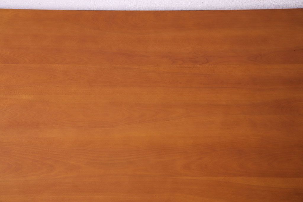 中古　美品　横浜クラシック家具ダニエル(daniel)　ダイニングテーブル(定価約45万円)