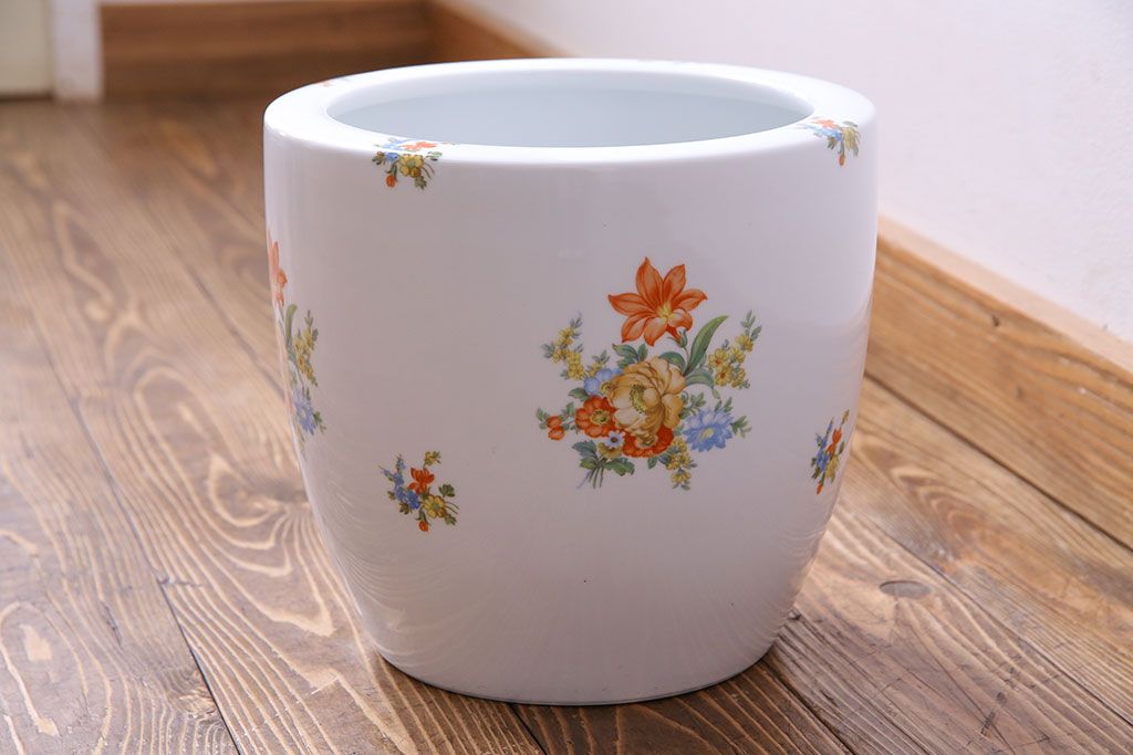 アンティーク雑貨　オールドノリタケ(日陶)　色絵　草花　上品な雰囲気漂う壱型火鉢(手あぶり、鉢カバー、傘立て)(1)