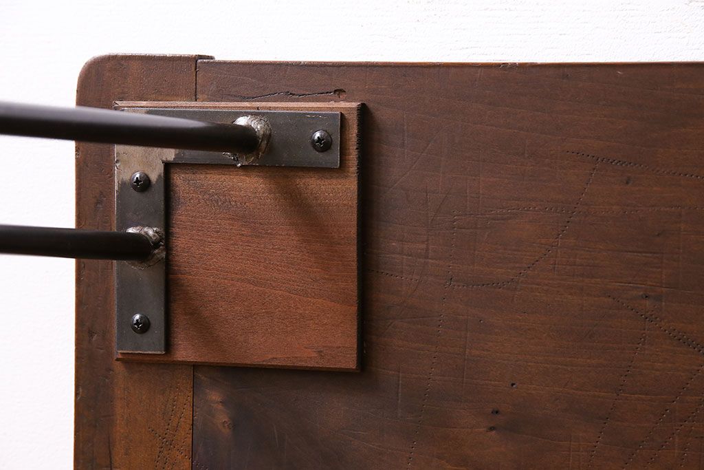 アンティーク家具　和製アンティーク　古材の質感が味わい深い鉄脚テーブル(作業台、アイアンテーブル、ディスプレイ台、飾り台)(R-027767)