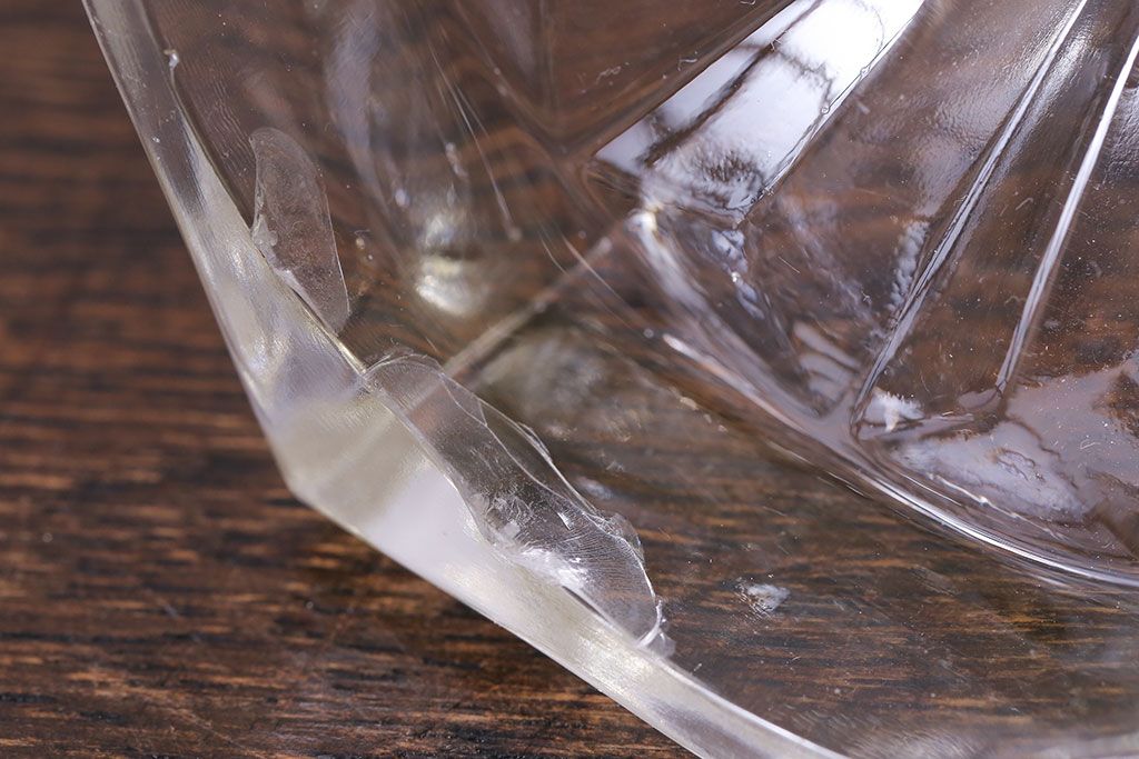 アンティーク雑貨　イギリスアンティーク スタイリッシュな六角形ガラス製キャンドルスタンド(ろうそく立て、キャンドルホルダー)