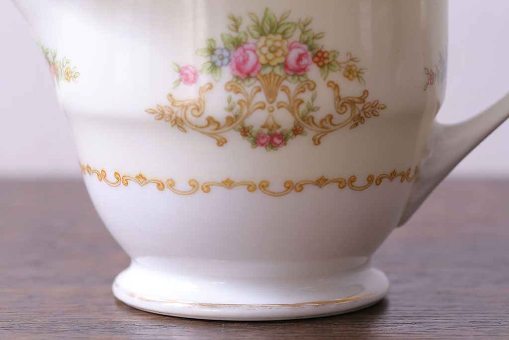 アンティーク雑貨　中古　ノリタケ(Noritake)　上品な花柄のミルクピッチャー(クリーマー、ミルクポット)