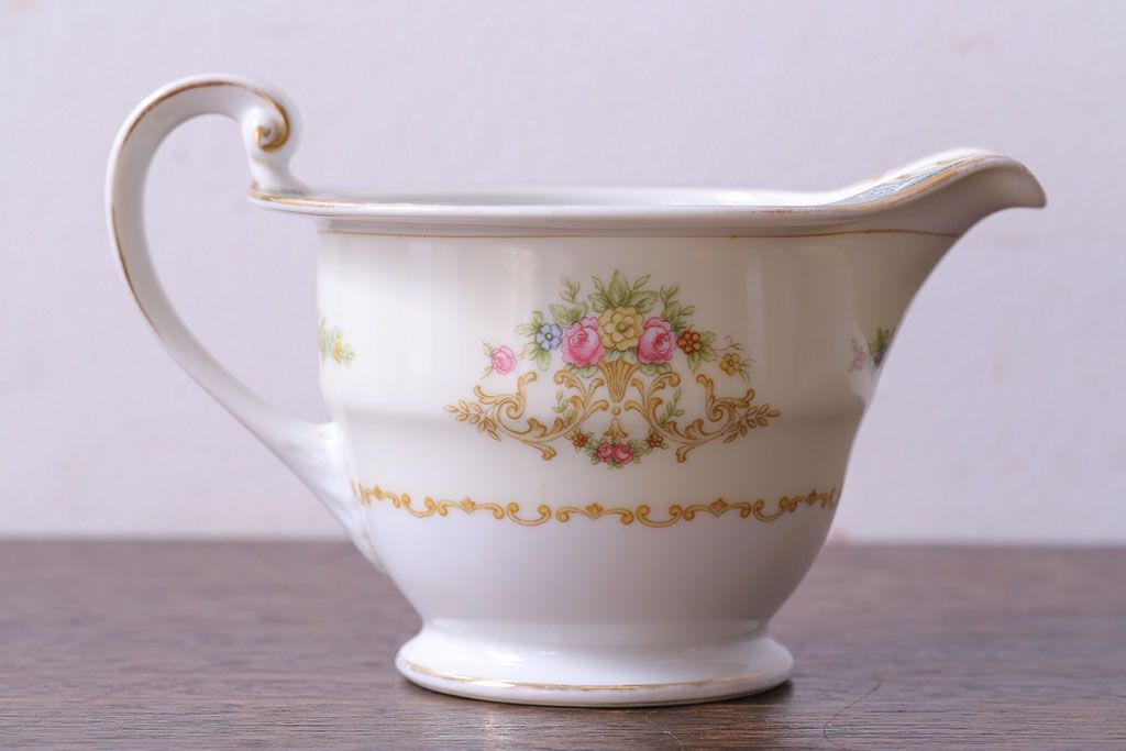 アンティーク雑貨　中古　ノリタケ(Noritake)　上品な花柄のミルクピッチャー(クリーマー、ミルクポット)