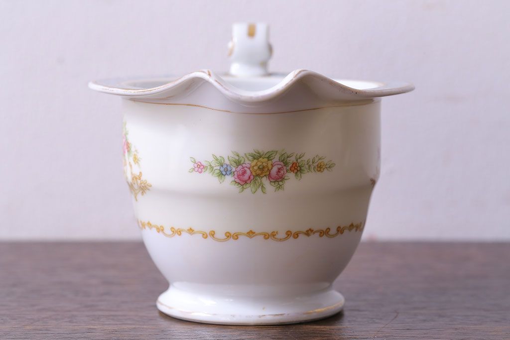 アンティーク雑貨　中古　ノリタケ(Noritake)　上品な花柄のミルクピッチャー(クリーマー、ミルクポット)