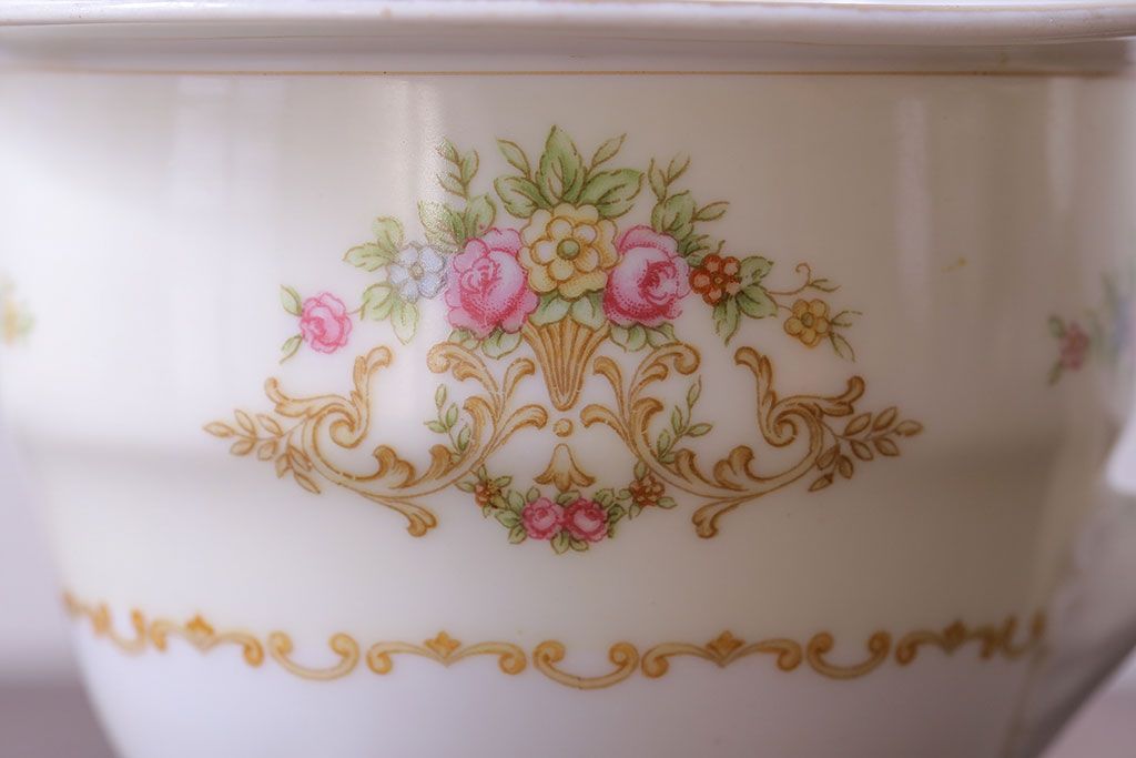 アンティーク雑貨　中古　ノリタケ(Noritake)　上品な花柄のミルクピッチャー(クリーマー、ミルクポット)