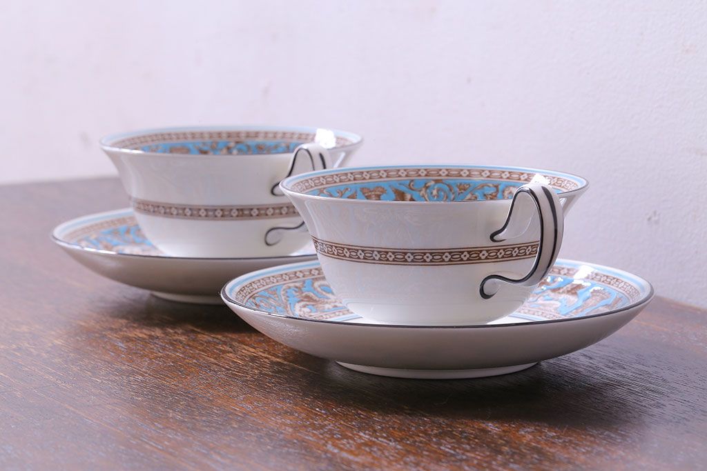 アンティーク雑貨　【T様ご成約】中古　イギリスWedgwood(ウェッジウッド)　FLORENTINE(フロレンティーン)　ターコイズ　カップ&ソーサー2客セット