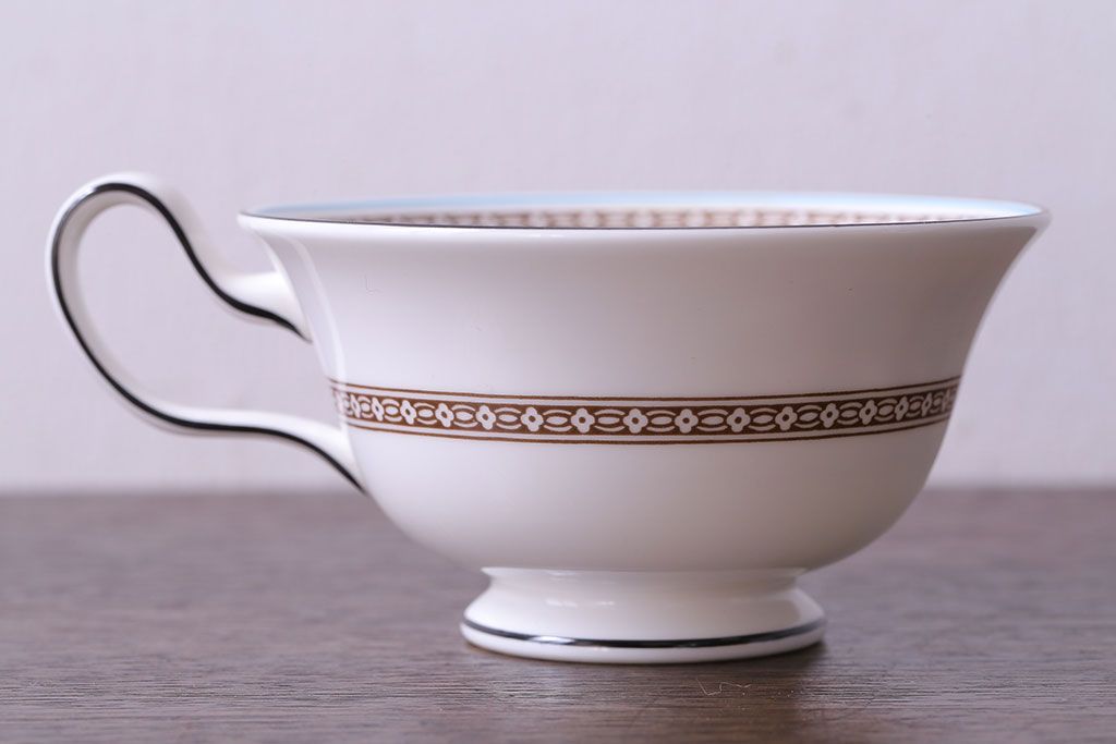 アンティーク雑貨　【T様ご成約】中古　イギリスWedgwood(ウェッジウッド)　FLORENTINE(フロレンティーン)　ターコイズ　カップ&ソーサー2客セット