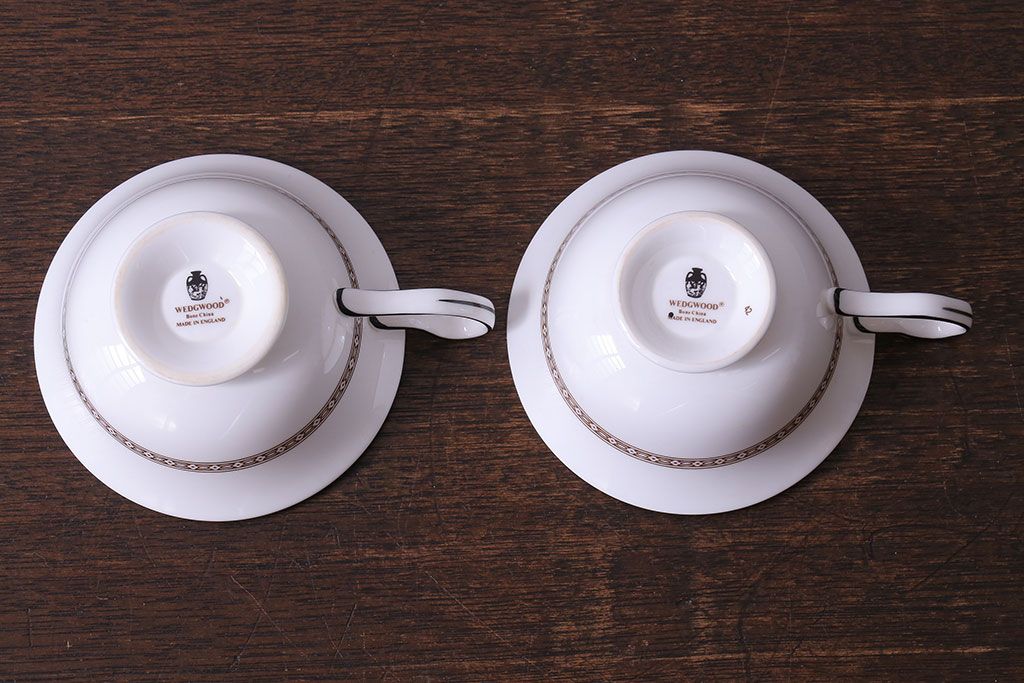 アンティーク雑貨　【T様ご成約】中古　イギリスWedgwood(ウェッジウッド)　FLORENTINE(フロレンティーン)　ターコイズ　カップ&ソーサー2客セット