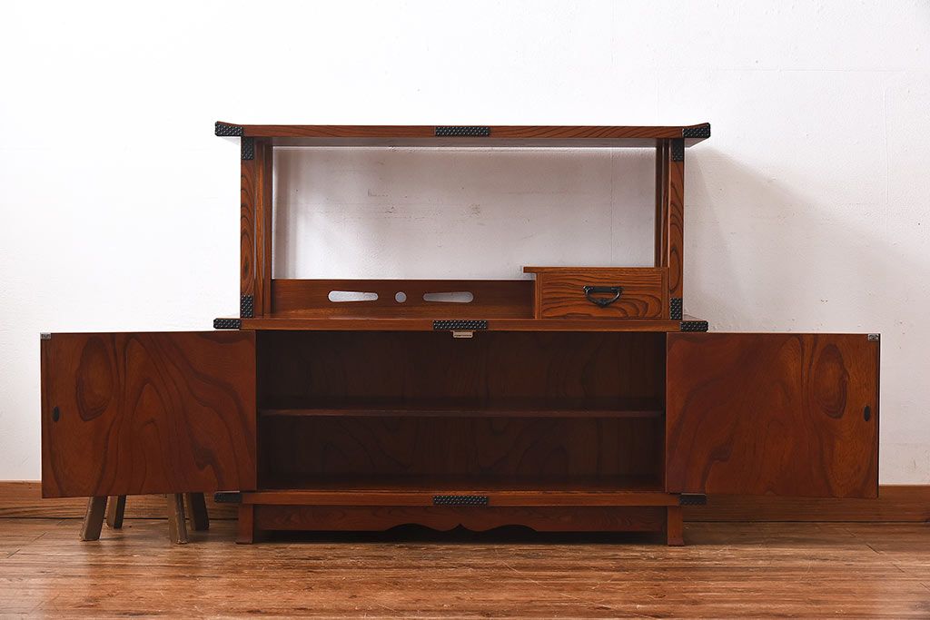 中古　民芸家具　力強い杢目が見事な飾り棚(茶棚)