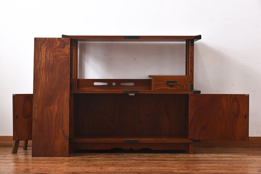 中古　民芸家具　力強い杢目が見事な飾り棚(茶棚)