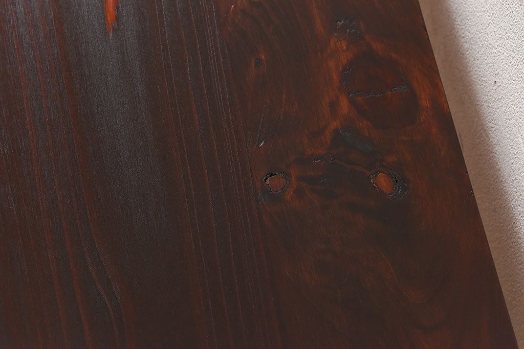 アンティーク家具　昭和期　ヒノキ無垢材　メンズライクの空間におすすめな鉄脚テーブル(サイドテーブル、コーヒーテーブル)