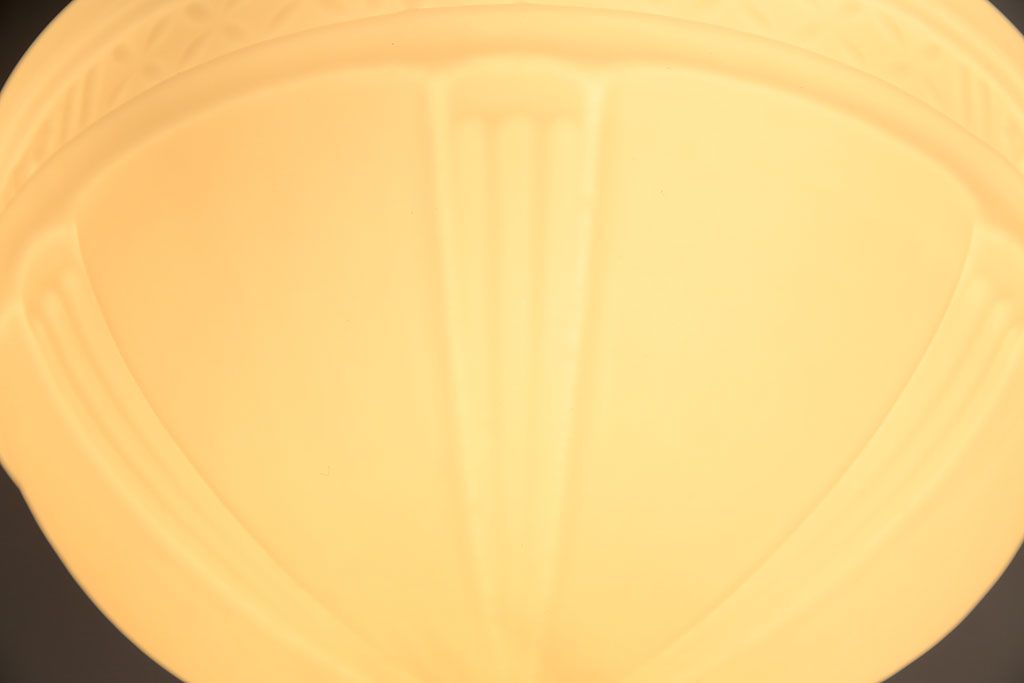 和製アンティーク　ブラケットの意匠が上品な陽刻照明(ペンダントライト、天井照明、吊り下げ照明)
