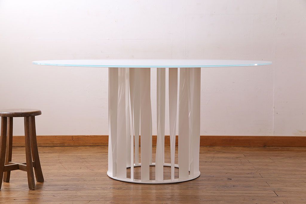展示美品 Cassina(カッシーナ) BOBOLI(ボボリ) デザイン性の高い 展示美品 Cassina(カッシーナ) BOBOLI(ボボリ) デザイン性の高い