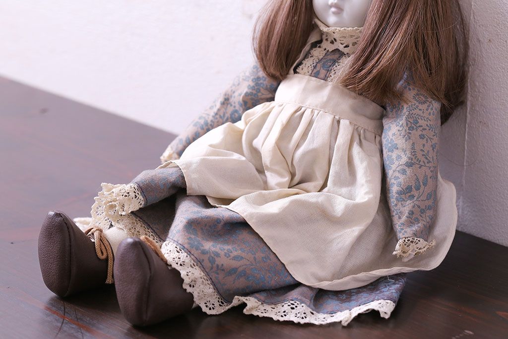アンティーク雑貨　昭和レトロ　Sankyo(三協、サンキョー)製　「マイウェイ」オルゴール人形(ビスクドール)