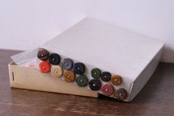 アンティーク雑貨　ビンテージ　ゴージャスな色合いのボタンセット