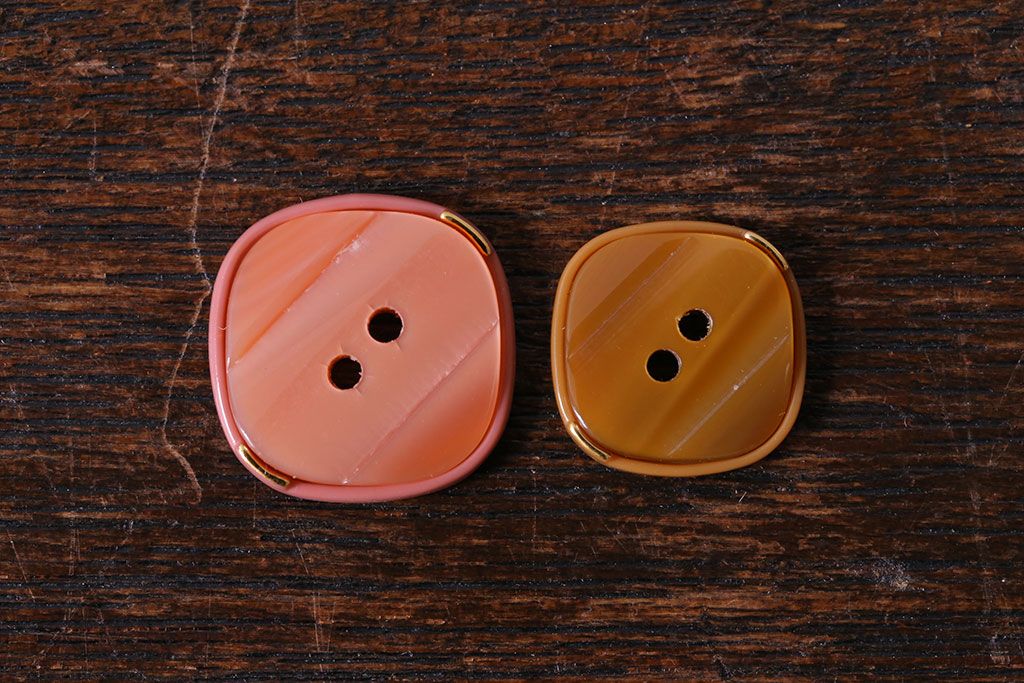 アンティーク雑貨　ビンテージ　ゴージャスな色合いのボタンセット