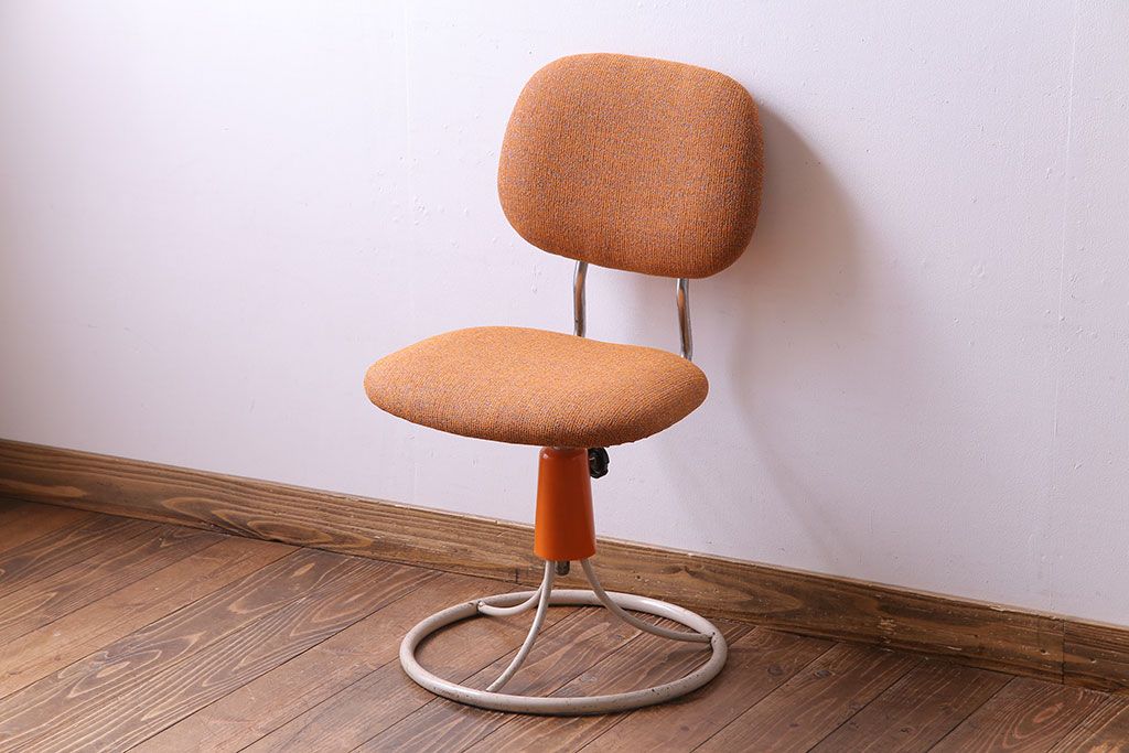 ノスタルジックなインテリアに！レトロな椅子のデザイン１２選