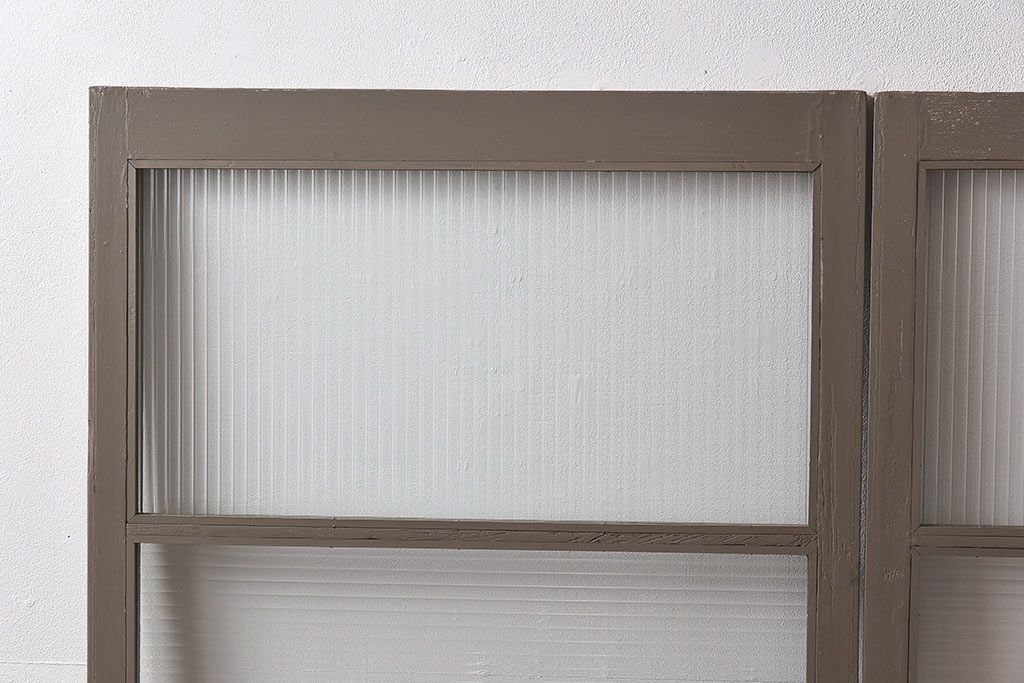 ペイント家具　シャビーシックな風合いのフィックス窓(明かり取り、はめ殺し窓)2枚セット(1)