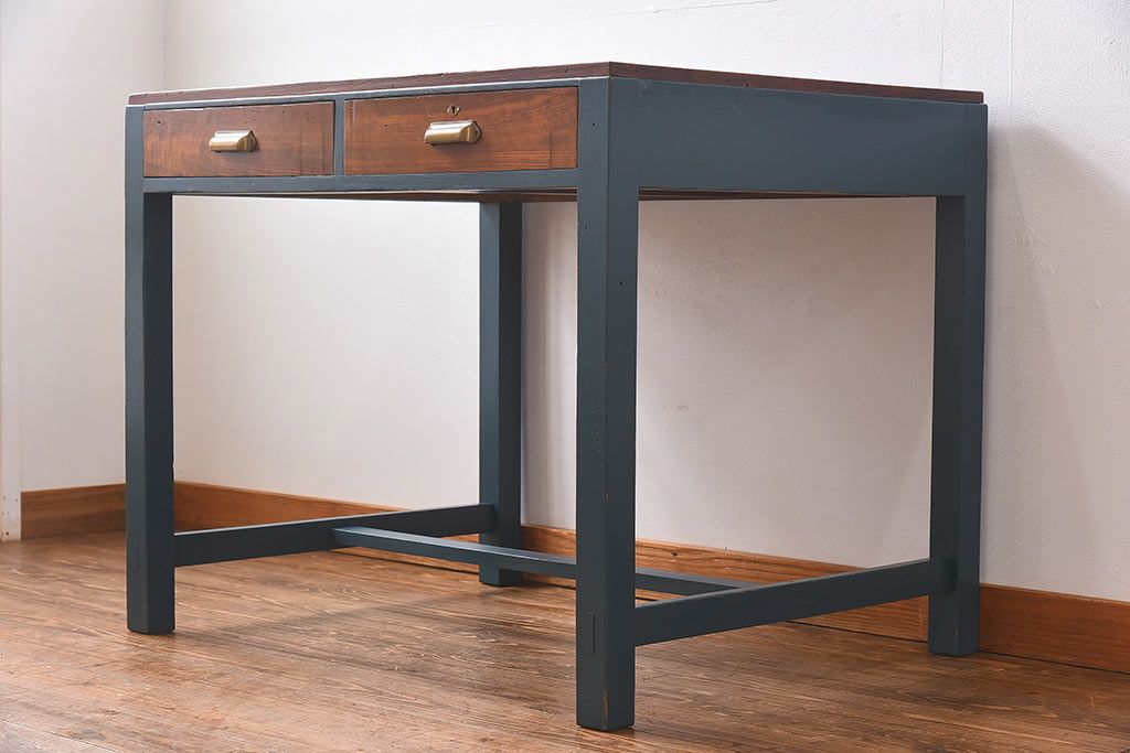 ペイント家具　レトロな雰囲気漂う平机(ダイニングテーブル、作業台、学習机)