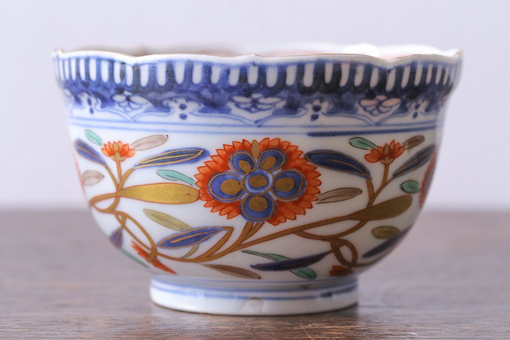 江戸期　華やかな色合いが目を引く色絵向付(和食器)(3)
