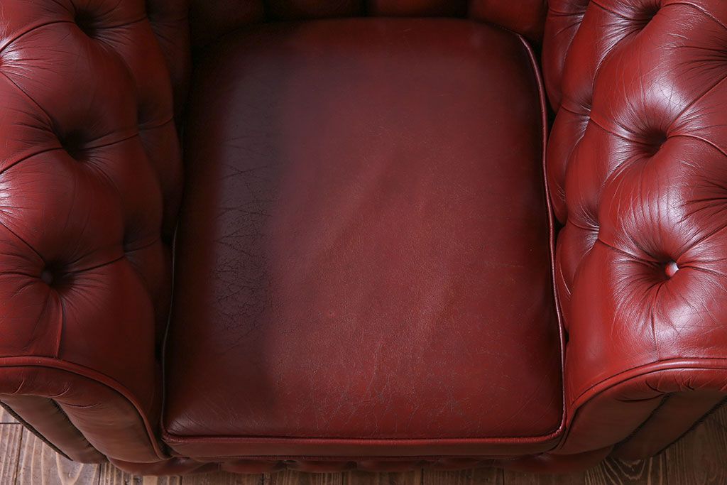 アンティーク家具　イギリス製　本革 1P ラグジュアリーなチェスターフィールドソファ
