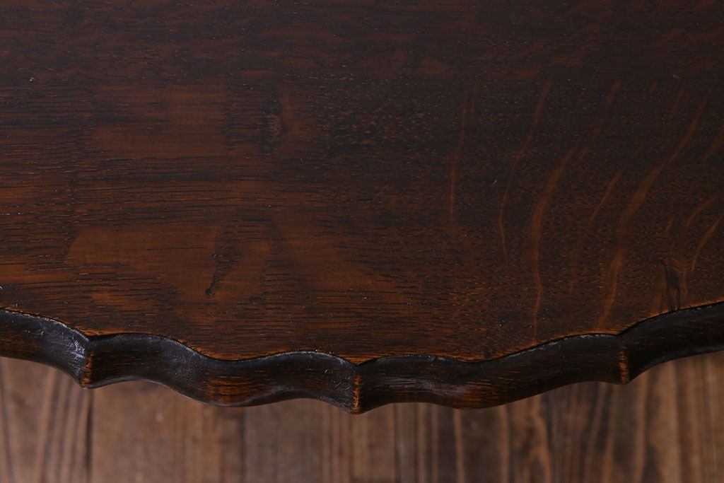 アンティーク雑貨　イギリスアンティーク　ツイストレッグが魅力のサイドテーブル(コーヒーテーブル、オケージョナルテーブル)
