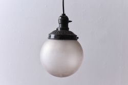レトロな半透明球型ガラスペンダントライト(天井照明、吊り照明)