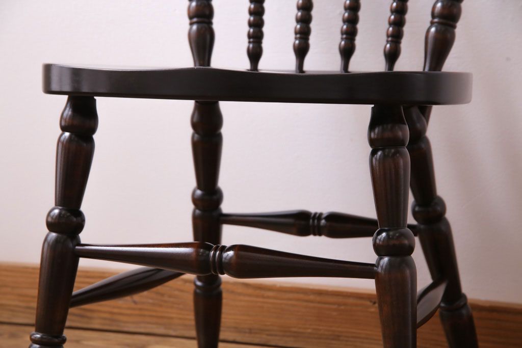 中古美品　北海道民芸家具　HM626 挽き物装飾が美しいウィンザーチェア(椅子、ダイニングチェア、ワークチェア、ウインザーチェア)(定価約7万円)(2)