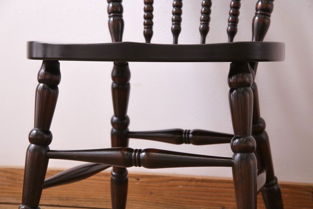 中古美品　北海道民芸家具　HM626 挽き物装飾が美しいウィンザーチェア(椅子、ダイニングチェア、ワークチェア、ウインザーチェア)(定価約7万円)(3)