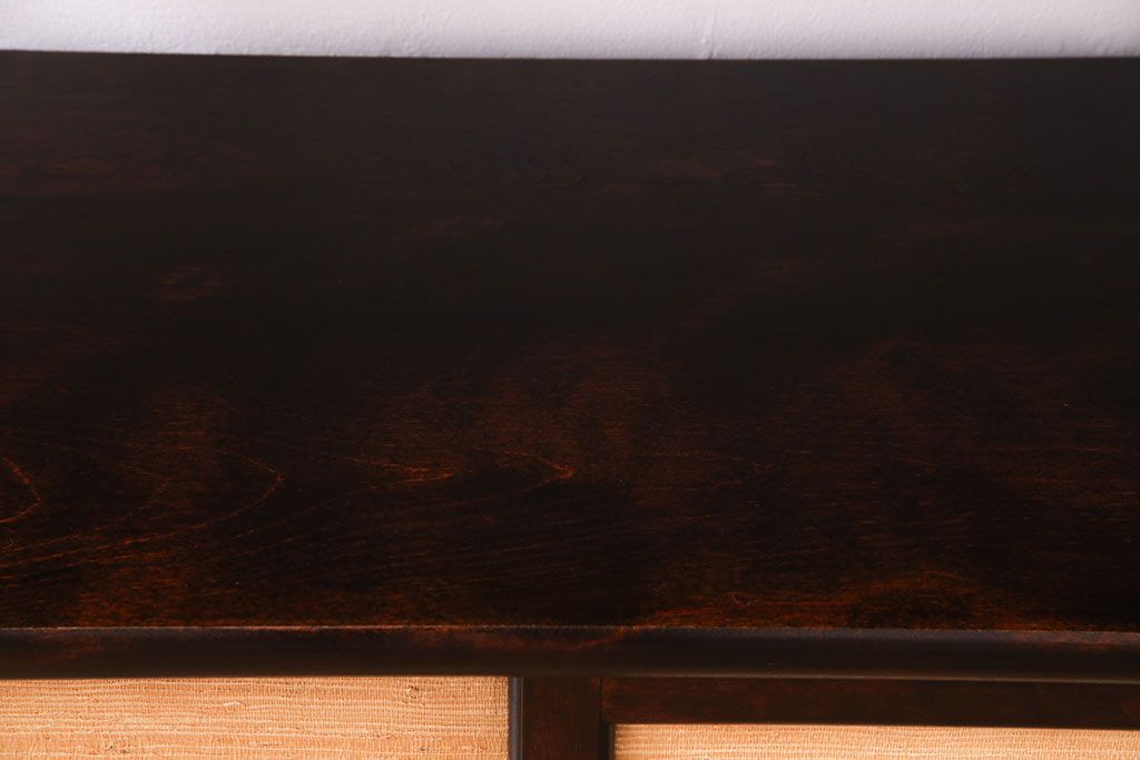 中古美品　松本民芸家具　上質な221型クズ布茶タンス2(定価約21万8千円)(1)