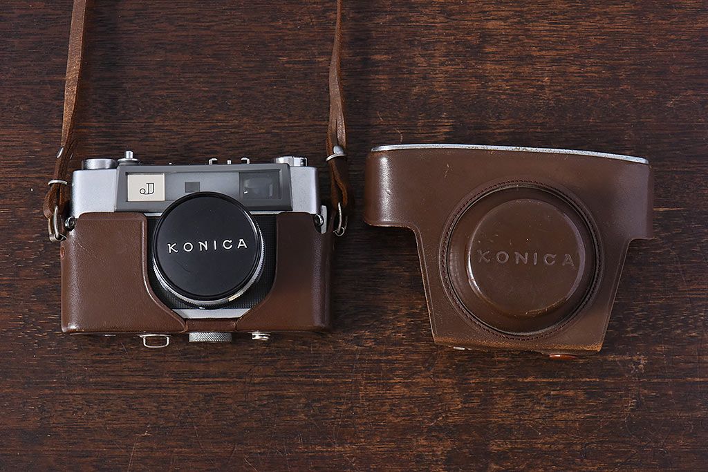 アンティーク雑貨　ビンテージカメラ　ケース付き　小西六　KONICA(コニカ) J