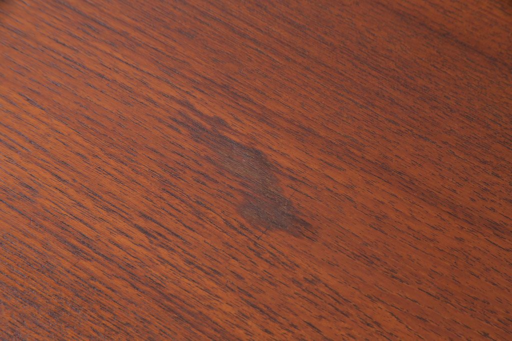 北欧家具　チーク材　コンパクトな仕様が魅力のネストテーブル(サイドテーブル)