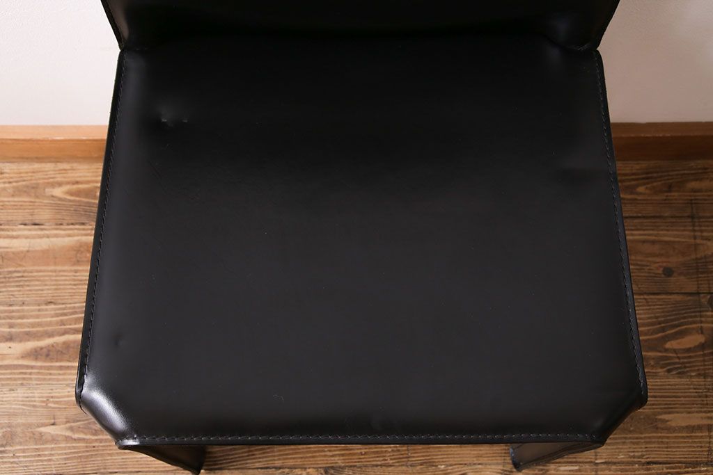 中古　Cassina(カッシーナ)　 CAB(キャブ) アームレスチェア (定価約17万円)