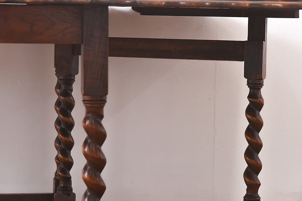 アンティーク家具　イギリスアンティーク　優雅なデザインのバタフライテーブル(エクステンションテーブル、ダイニングテーブル)
