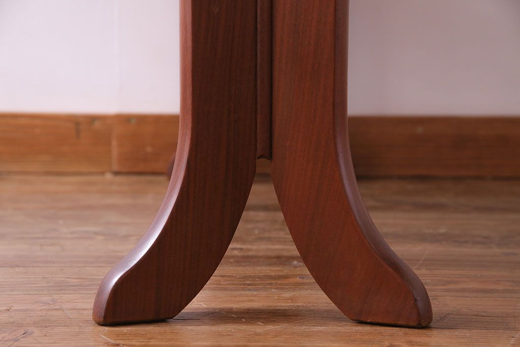 ヴィンテージ家具　イギリスビンテージ　nathan(ネイサン)　コンパクトに置いておける大きなバタフライテーブル(エクステンションテーブル、ダイニングテーブル)