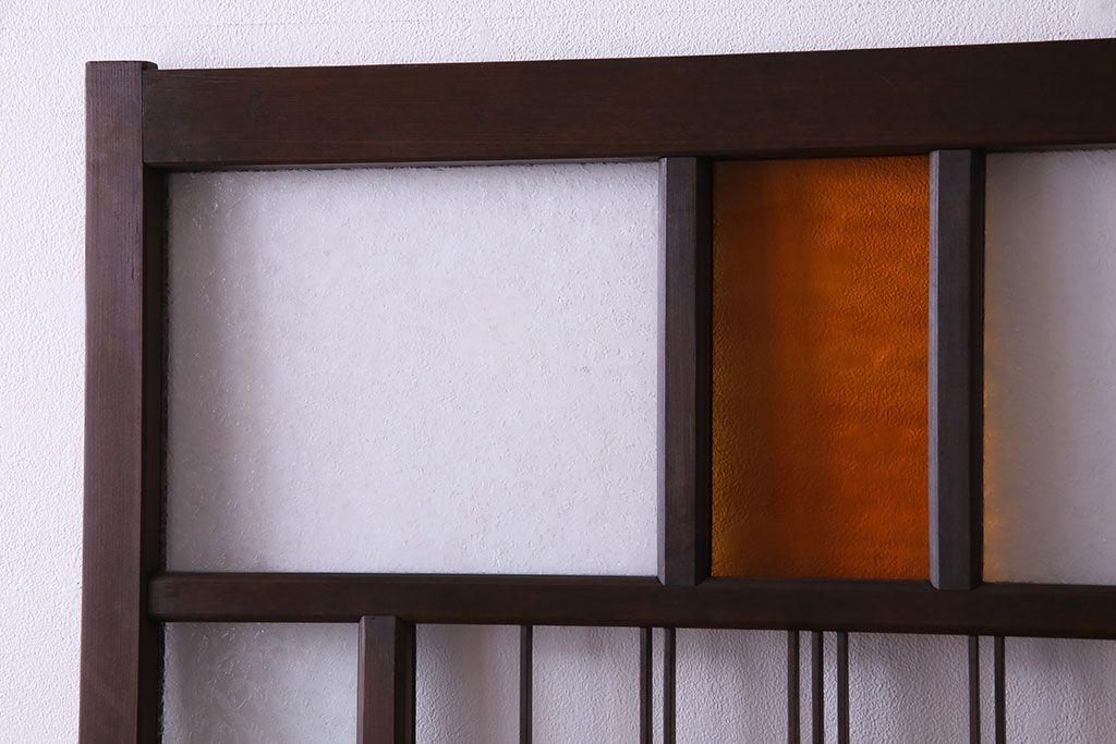 大正ロマン　変わり型の格子が上品な雰囲気のガラス戸(引き戸、建具)2枚組