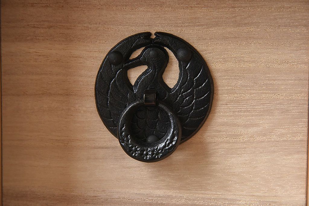展示美品　岩谷堂箪笥　NO.630　桐文様　銀河8号　中型タンス(整理箪笥、チェスト、桐箪笥、桐たんす)