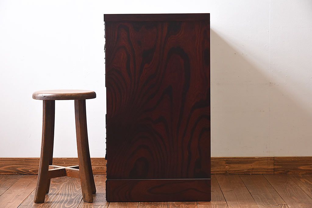 展示美品　岩谷堂箪笥　NO.630　桐文様　銀河8号　中型タンス(整理箪笥、チェスト、桐箪笥、桐たんす)