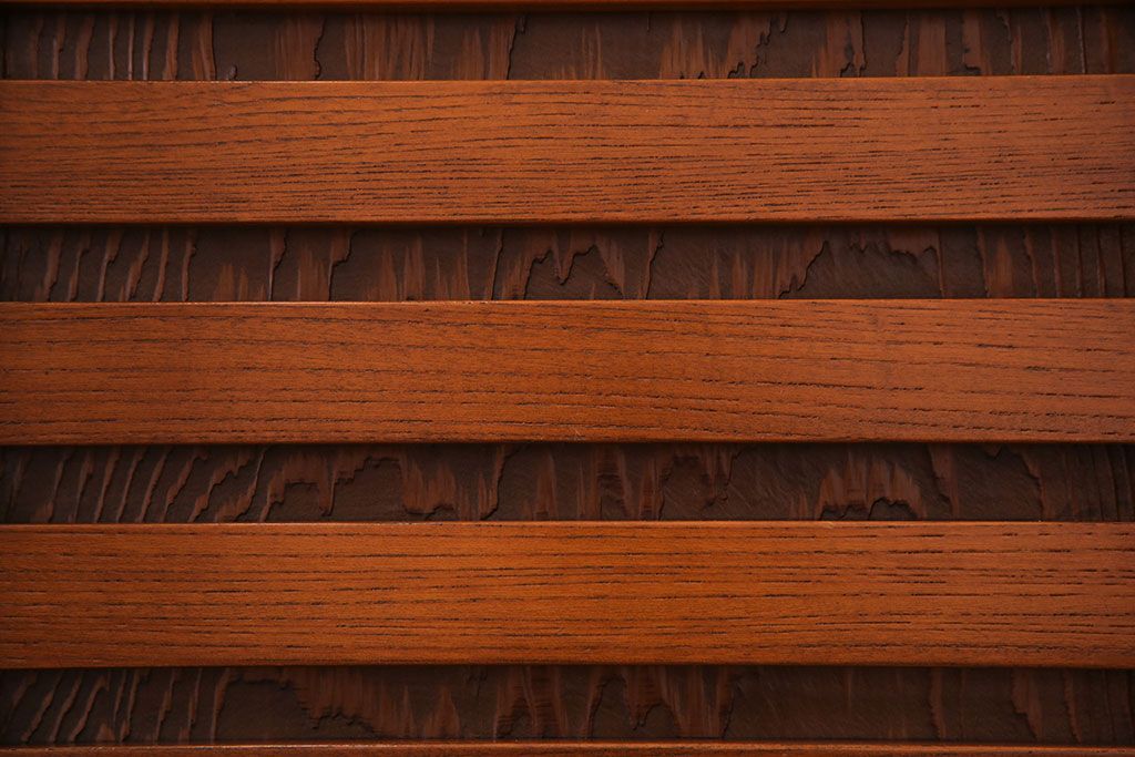 ビンテージ家具　ビンテージ　国産手造り　木肌のあたたかみが魅力のケヤキ製車箪笥(帳場箪笥、戸棚)