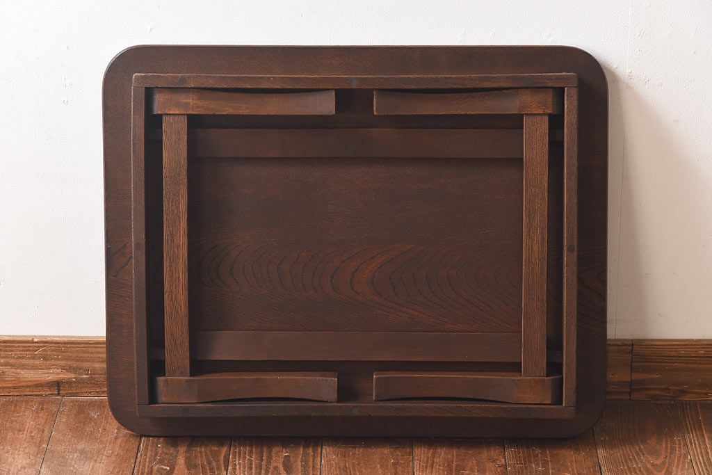 レトロ家具　昭和レトロ　栓材　力強い木目と深い色合いの角ちゃぶ台(座卓、ローテーブル)