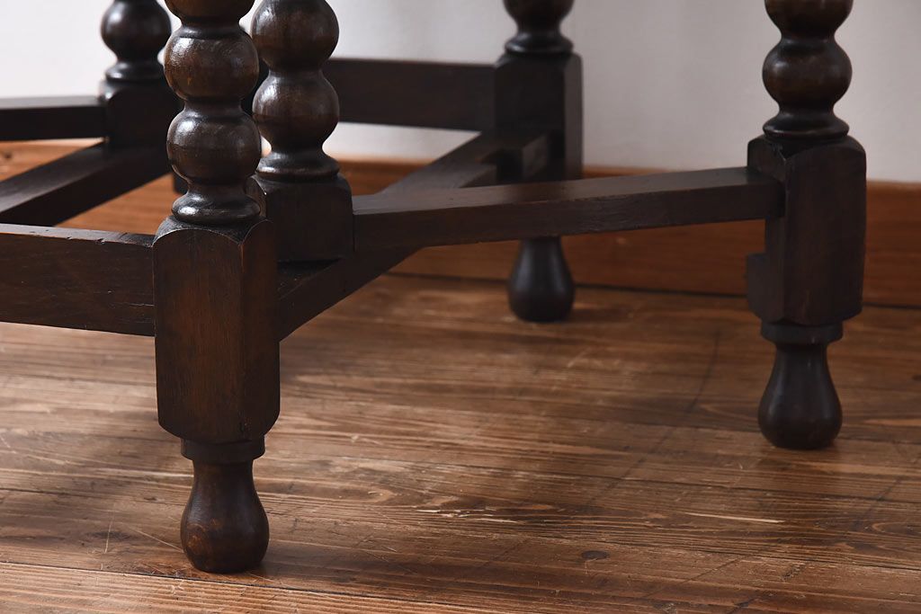 アンティーク家具　イギリスアンティーク　脚のデザインが目を引くバタフライテーブル(ダイニングテーブル、エクステンションテーブル)